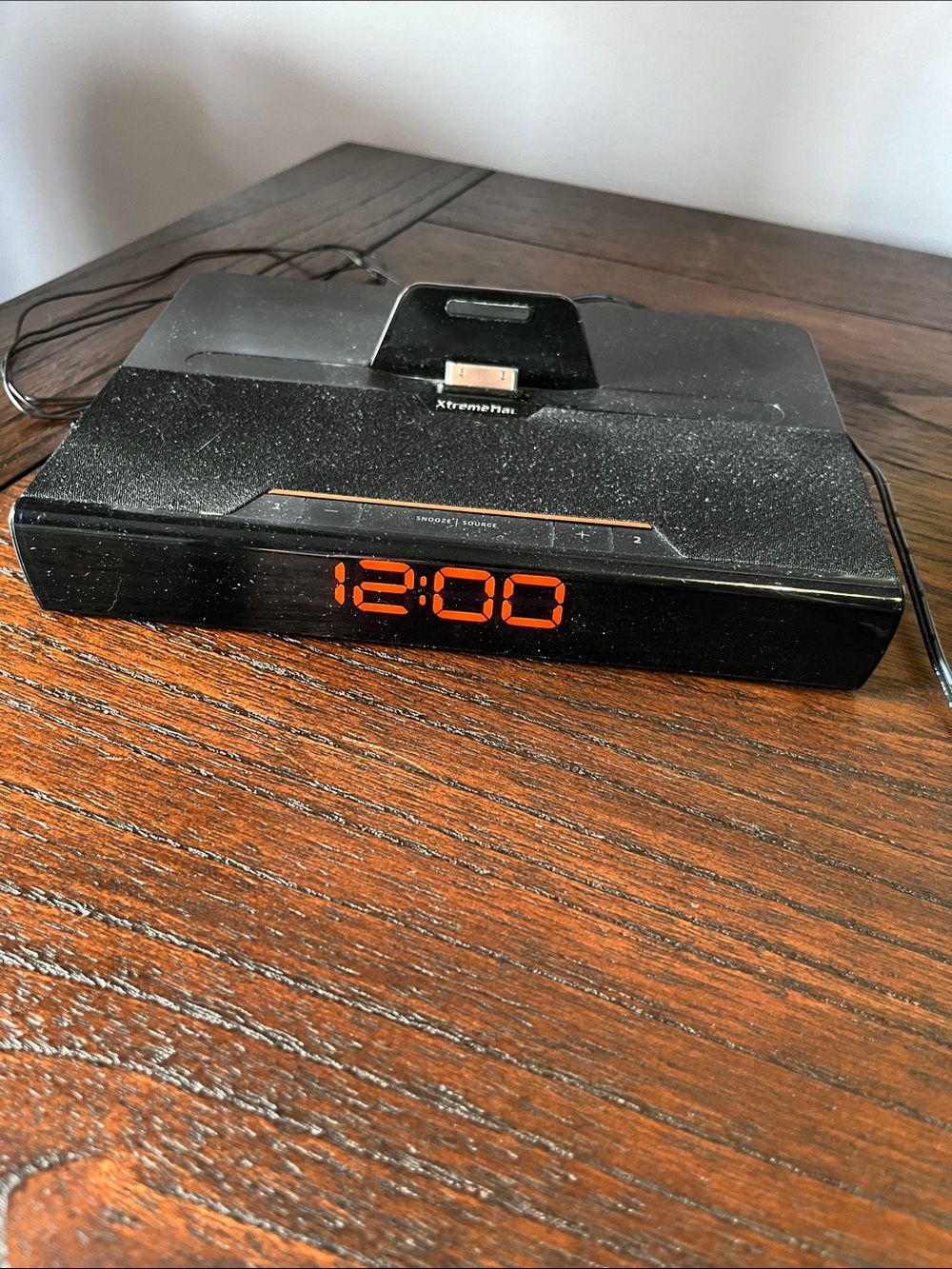 iPod iPhone Dock Digital Alarm Clock Wide Pins 2cm 2-Alarm Orange LED Display